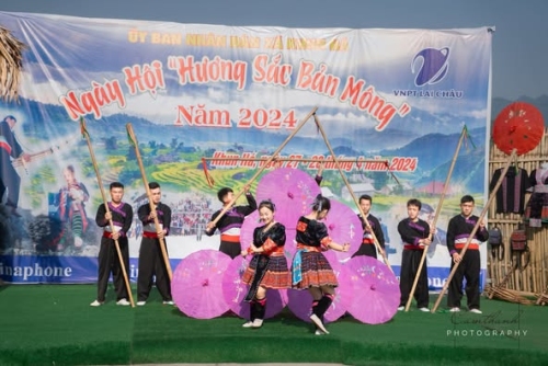 Ngày hội "HƯƠNG SẮC BẢN MÔNG" xã Khun Há lần thứ III, năm 2025 sẽ chính thức diễn ra trong 2 ngày từ ngày 26/4/2025 - 27/4/2025, tại bản du lịch cộng đồng Lao Chải 1, xã Khun Há, huyện Tam Đường, tỉnh Lai Châu.