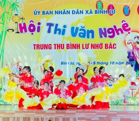 NHỮNG HÌNH ẢNH ẤN TƯỢNG TẠI HỘI THI VĂN NGHỆ  “TRUNG THU BÌNH LƯ NHỚ BÁC”
